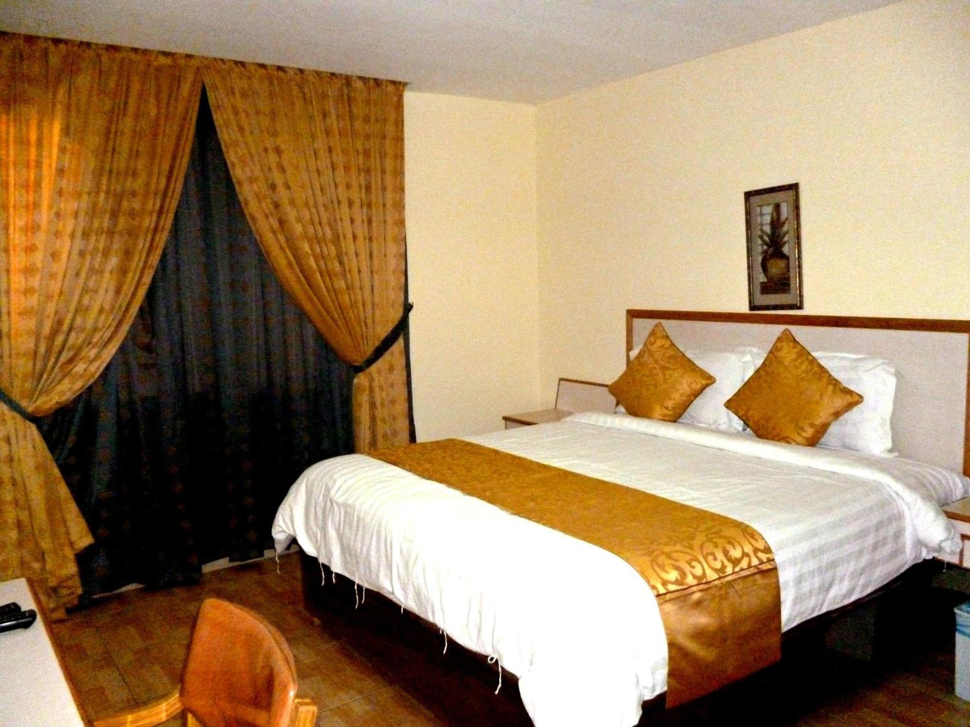 Mansour Plaza Hotel Apartments Dammam Oda fotoğraf